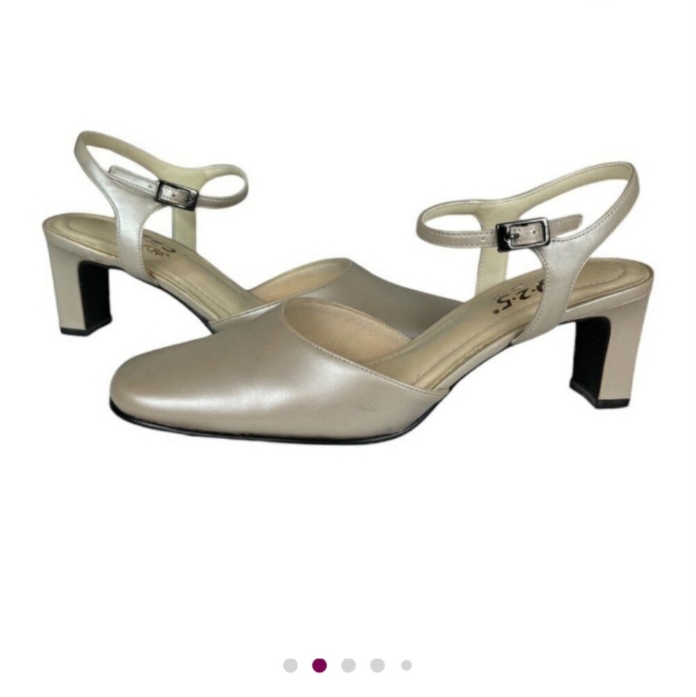 9.2.5 with Lycra Elizabeth Ankle Strap Sandal in Bone Luster 6.5M NEW WITH BOX